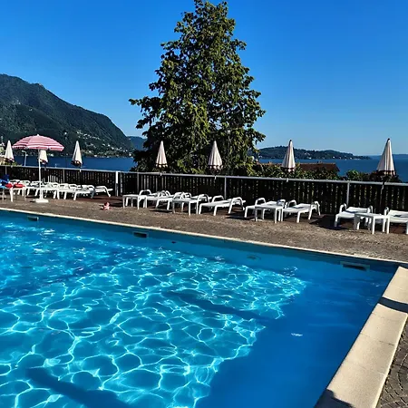 La Selva And Woods 公寓